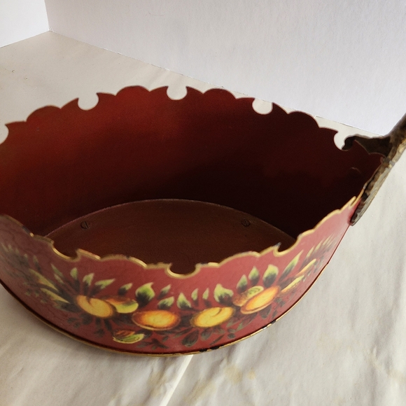 Crown Shaped Cache Pot with Brass Swans - Picture 2 of 5